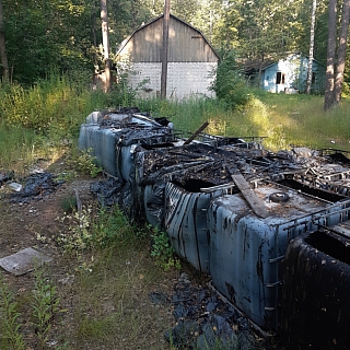 Опасная свалка нефтеотходов обнаружена на Бору 4