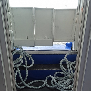 Речной кораблик вернулся на Бор 5