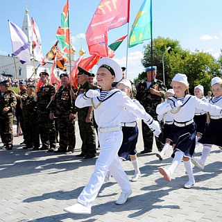 Площадь Георгия Победоносца была торжественно открыта на Бору 12 августа 3