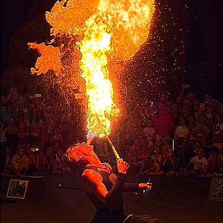 Фаерщик порадовал борчан 2