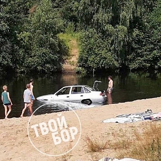 Водоплавающий автомобиль в Рекшино 2