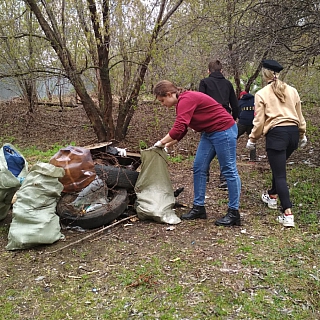 4 мая прошел очередной городской субботник, в преддверии празднования Дня Победы 1