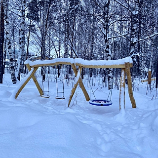 Недалеко от садика "Дельфинчик" появились новые элементы на детской площадке 2