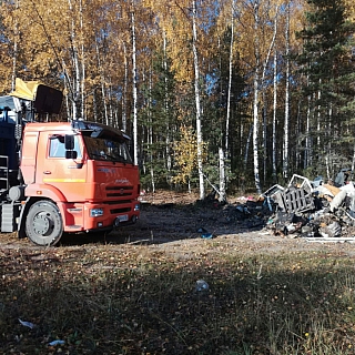 Сотни кубометров "нелегального" мусора вывезут с территории Борского округа 7