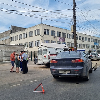 Почему борская скорая врезалась в столб? 1