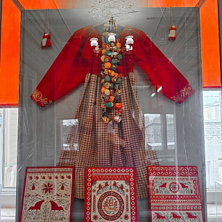 Борчан приглашают на выставку «Яркие нити единого полотна» 8