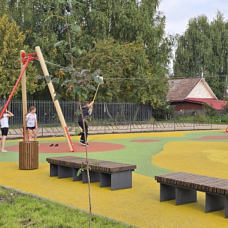 В Неклюдово открылся новый сквер 3