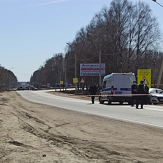 Три боевых снаряда нашли рядом с оживленной трассой на Бору 6