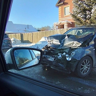 Перевозивший группу детей автобус попал в ДТП на Бору 8 января 4