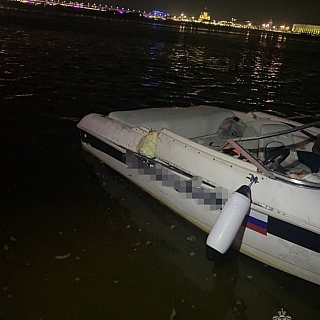 Столкновение двух катеров произошло на Волге 1