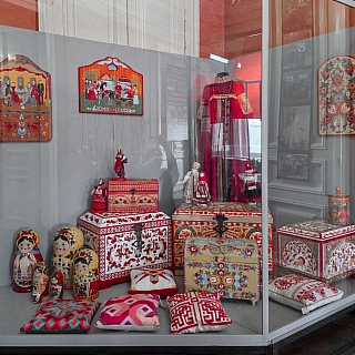 Борчан приглашают на выставку «Яркие нити единого полотна» 2