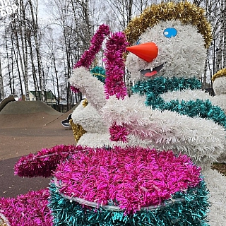 В парке неожиданно появились... 3