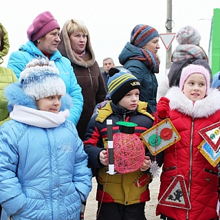 На Бору автополицейские зажгли «Елку безопасности» 4