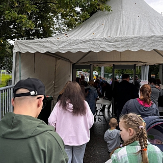 А, может, еще и с Новым годом объединим? 5