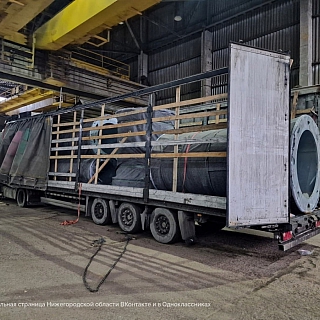 Первые опоры для канатной дороги через Оку доставлены в Нижний Новгород 1