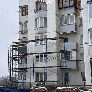 Визит губернатора на Бор ускорил ремонт дома около канатки 4