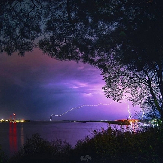 Нижегородцы делятся кадрами майской грозы! 2