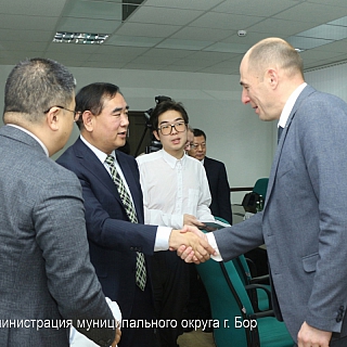 На Бор приезжали китайцы 1