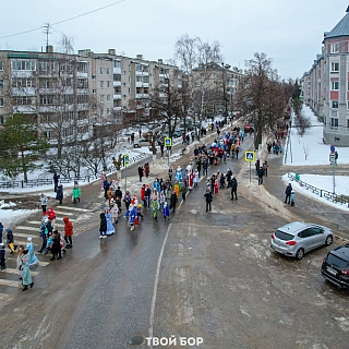Фестиваль Дедов Морозов прошел 3 января на Бору 5