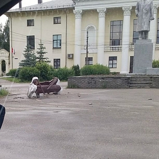 ЧП около КЦ Теплоход 5