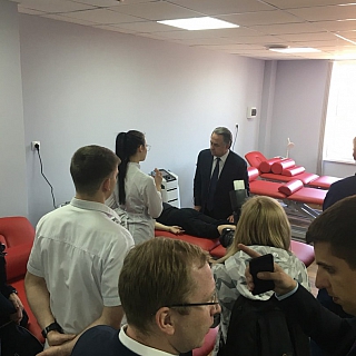 В рамках подготовки к Чемпионату мира по футболу FIFA 2018 спортивный центр "Борский" посетили Виталий Леонтьевич  Мутко и Глеб Сергеевич Никитин 4