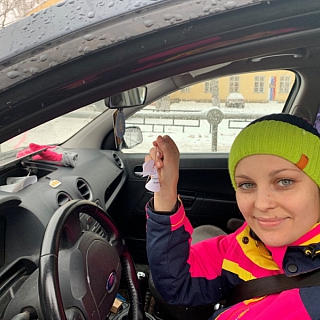 Борские госавтоинспекторы и ребята из отряда ЮИД  подарили участникам дорожного движения «ангелочков» 2