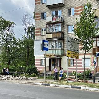 В центре города Бор демонтируют остановки 2