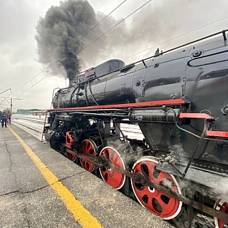 Десятки борчан ожидали его прибытия... 1