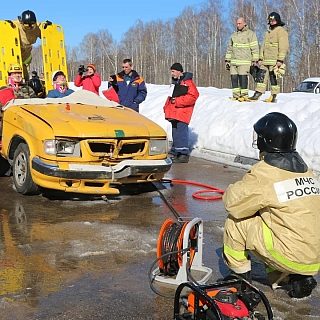 В городе Бор прошли крупные соревнования спасателей 1