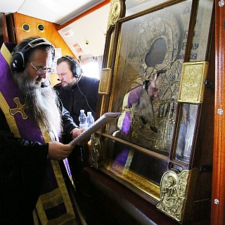 Митрополит Георгий пролетел над областью на вертолете и прочитал молитву против коронавируса 4