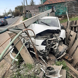 Авария с автомобилем в "тотал" случилась в Сырохватово 2