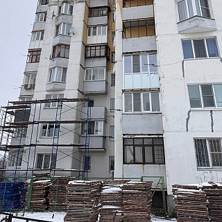 Визит губернатора на Бор ускорил ремонт дома около канатки 5