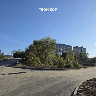 У нового корпуса школы №2 изменили направление движения автомобилей 3