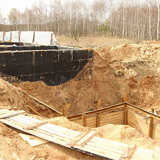 Вблизи д. Красная Слобода начался монтаж оборудования для новых очистных сооружений 3