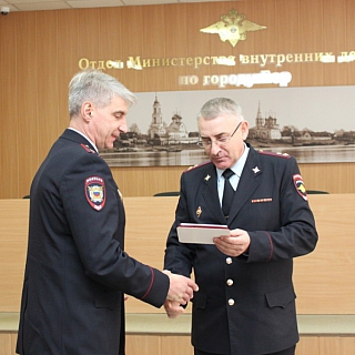 На Бору поздравили участковых уполномоченных полиции 7