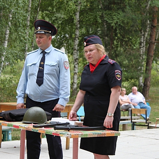 Сотрудники борской полиции  встретились с юными спортсменами 2