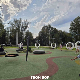 В Неклюдово открылся новый сквер 8