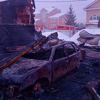 Появились подробности ночного пожара в п.Октябрьский 1