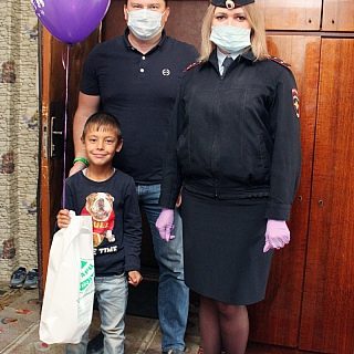 Сотрудники полиции и Общественный совет  поздравили школьников с началом учебного года 3