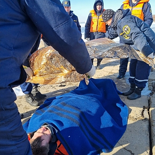 Спасательная операция развернулась на Волге около парома 2