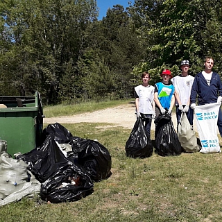 Субботник на Волге прошел в городе Бор 3