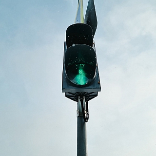 В районе Волгоречья появился новый светофор для пешеходов 3