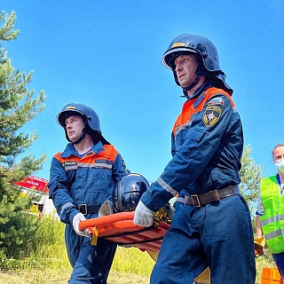 Сценарий крупной дорожной аварии отработали на учениях на Бору 9