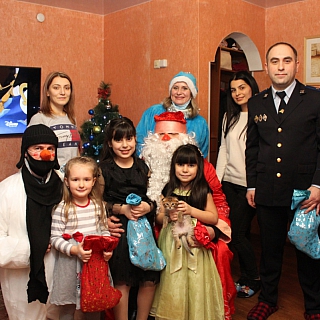 Общественный совет при борской полиции подарил сказку детям сотрудников ОВД 2