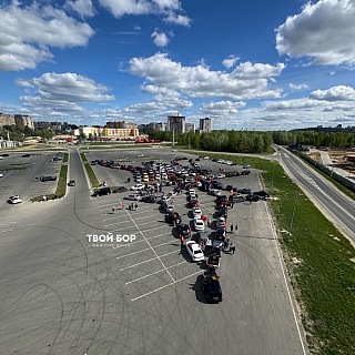 На Бору прошёл традиционный праздничный автофлешмоб 1