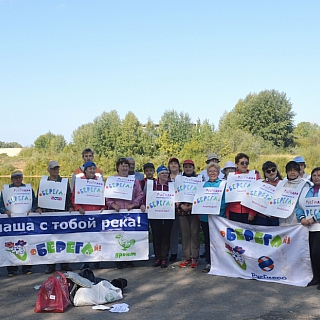 Первая акция долгосрочного проекта "оБЕРЕГАй!" прошла в этом году на  реке Везлома 1