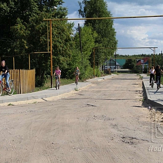 Более 17 миллионов рублей потратили на тротуары, детские площадки и дороги в населенных пунктах Бора 1