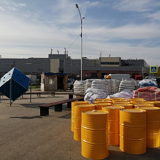 Почему красная лента не спасла от переломов на детской площадке около Мухинского озера? 3