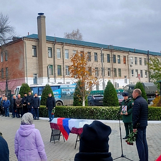 В Знаменском храме прошло прощание с Новиковым Антоном, погибшим под обстрелом в ходе СВО 1