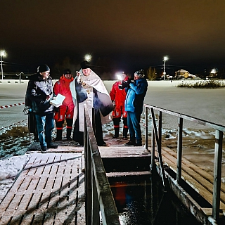 Крещенские купания сильных духом борчан 9